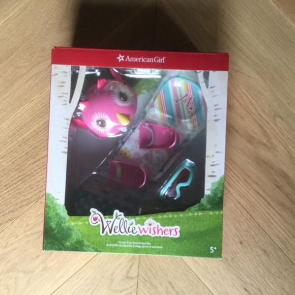 American Girl WellieWishers 14.5-inch Doll Frosty Fun Snowboard Playset Owl Face - Picture 8 of 10